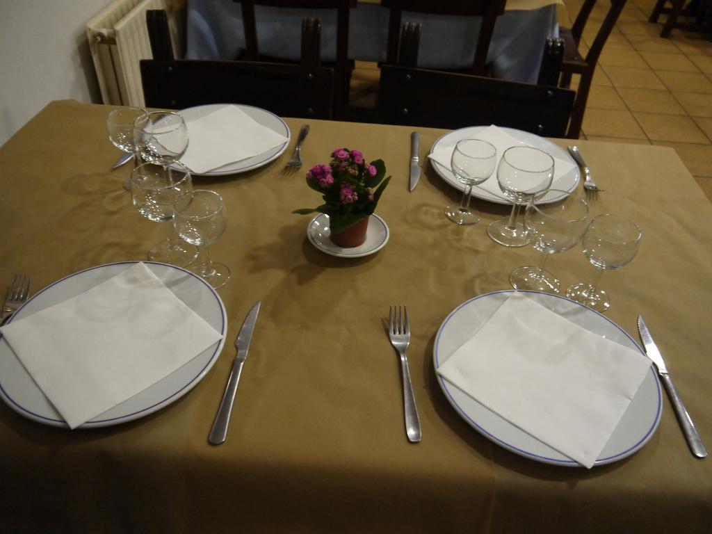Hotel Rasil Cuenca  Luaran gambar
