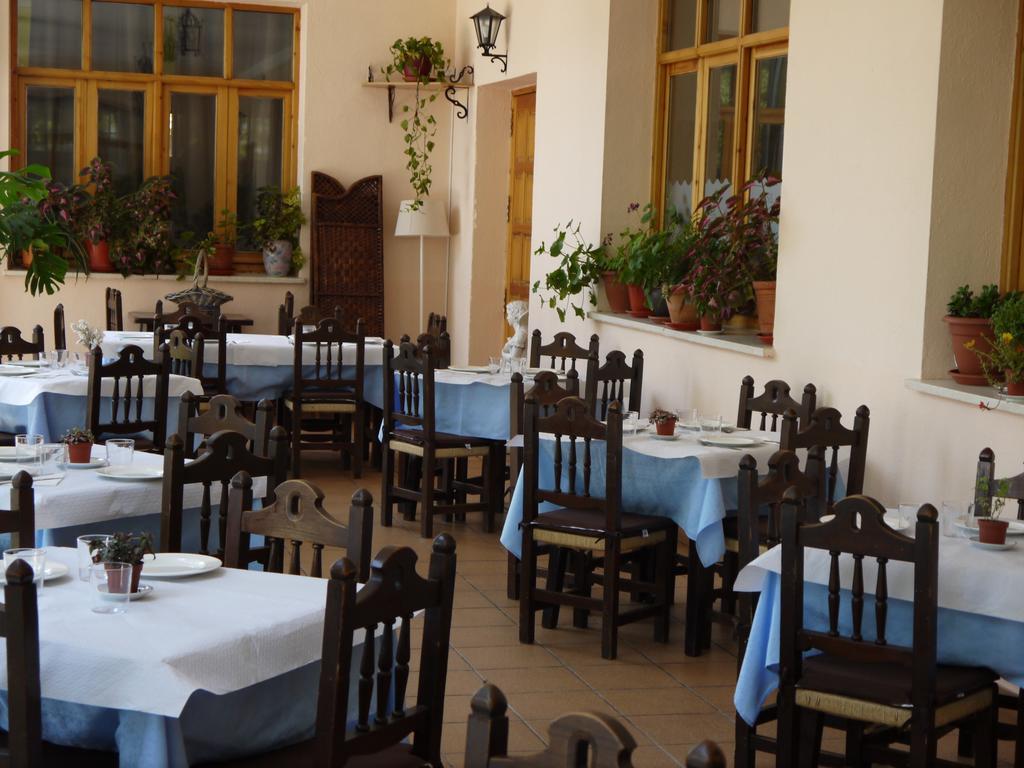 Hotel Rasil Cuenca  Luaran gambar